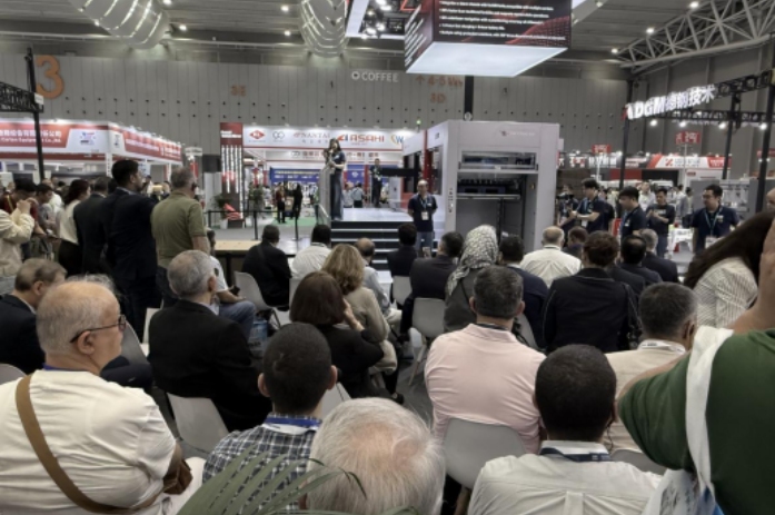 Masterwork Group Make an Appearance on Foshan Exhibition: MK Ecocut 130CS and AGV+Digital Twin System on Show, Attracting Audience’s Attention